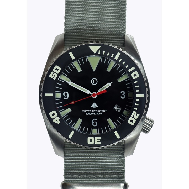 MWC Depthmaster Quartz 100atm – Military Diver