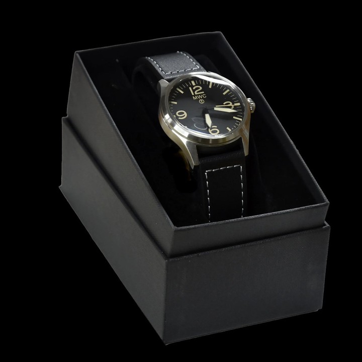 Classic 40mm Aviator Automatic Movement