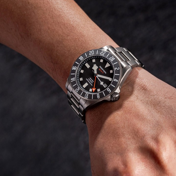 S462 Black Titanium GMT